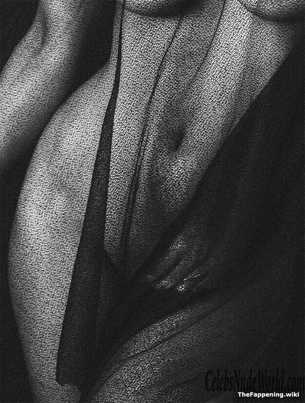 Ellie Gonsalves Nude 197029