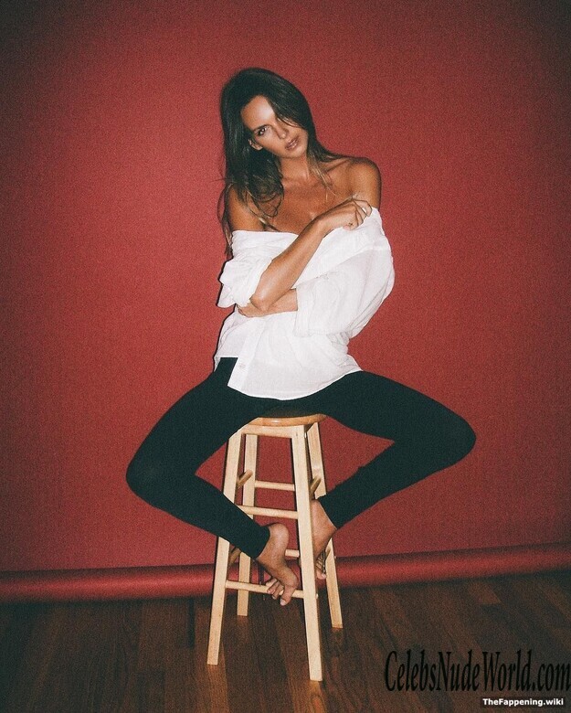 Autumn Holley Nude 197128