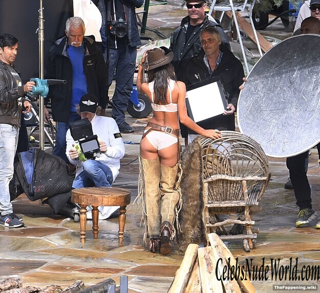 Lais Ribeiro Nude 197175