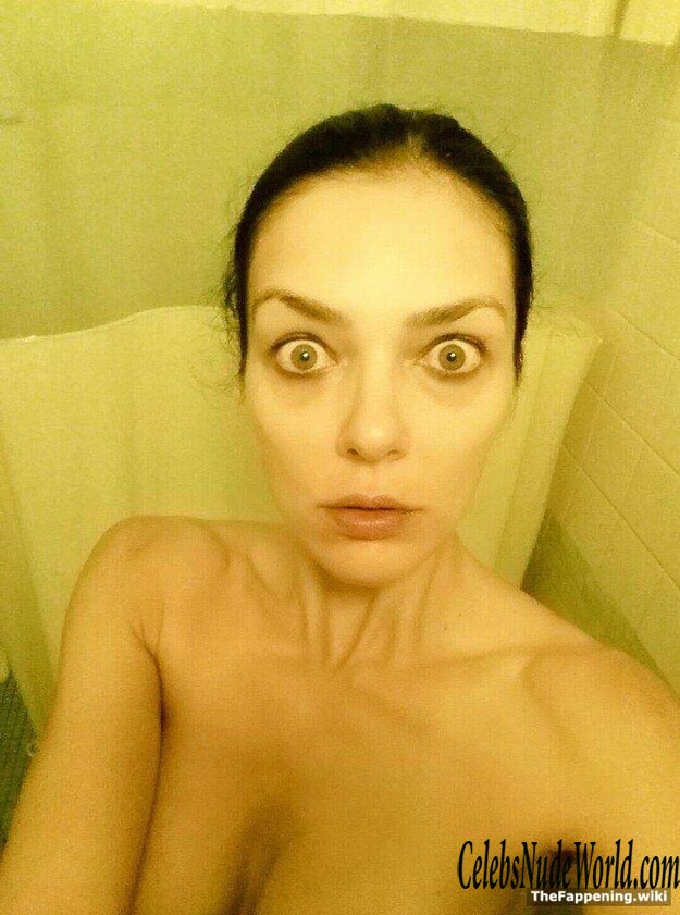Adrianne Curry Nude 197337