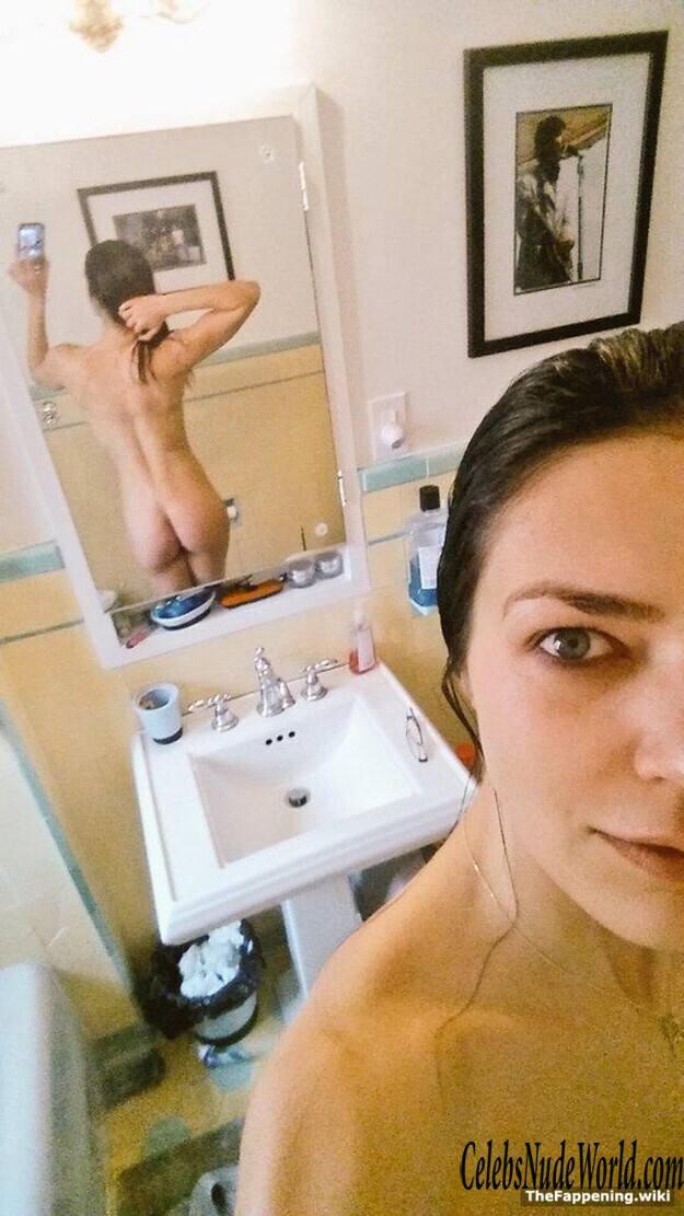 Adrianne Curry Nude 197341