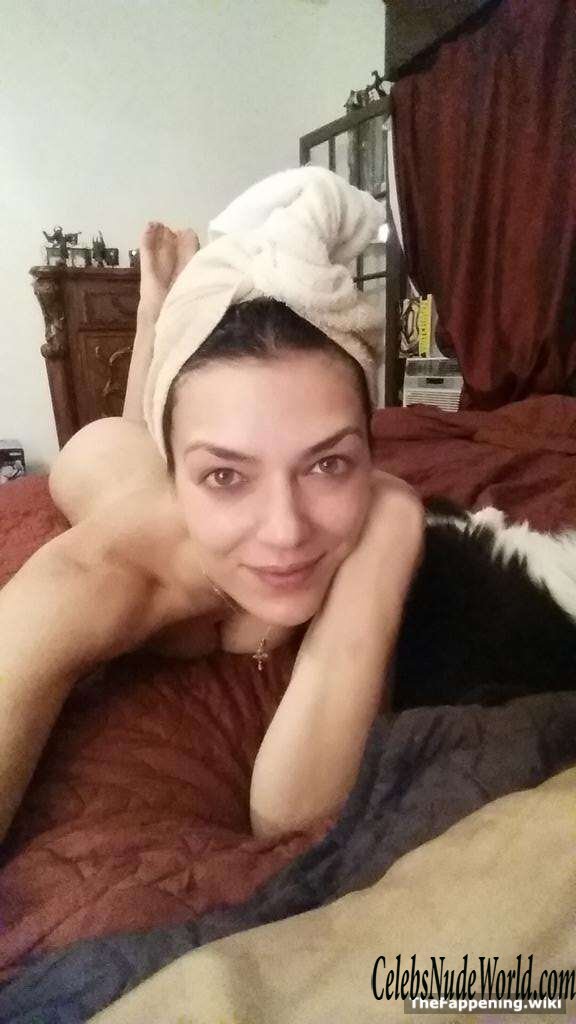 Adrianne Curry Nude 197343