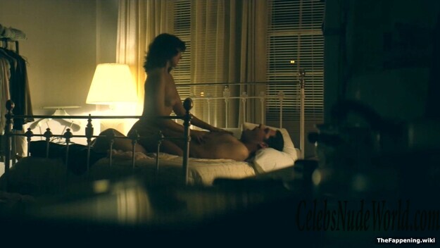 Alison Brie Nude 197517