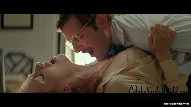 Alison Brie Nude 197519