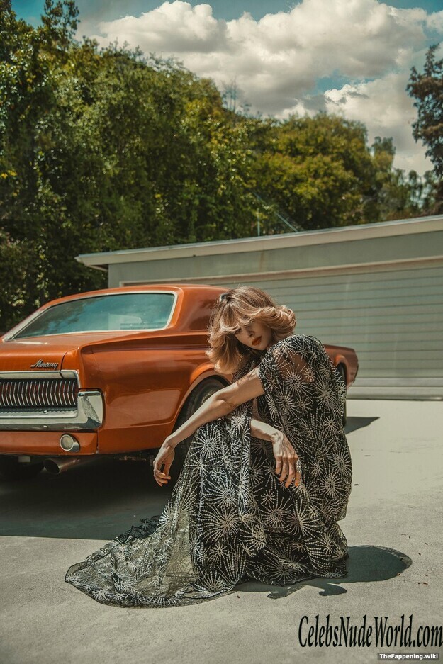 Alison Brie Nude 197554