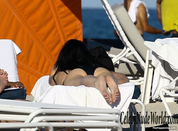 Rumer Willis Nude 197750