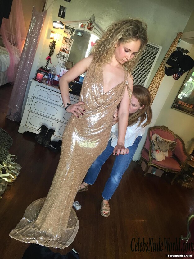 Juno Temple Nude 197805