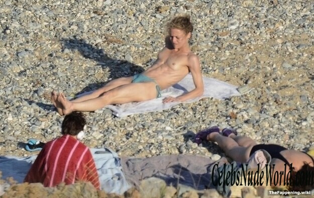 Vanessa Paradis Nude 197851