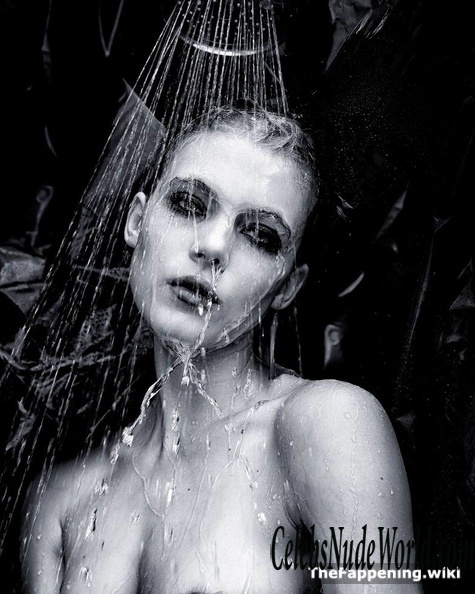 Allegra Carpenter Nude 197981