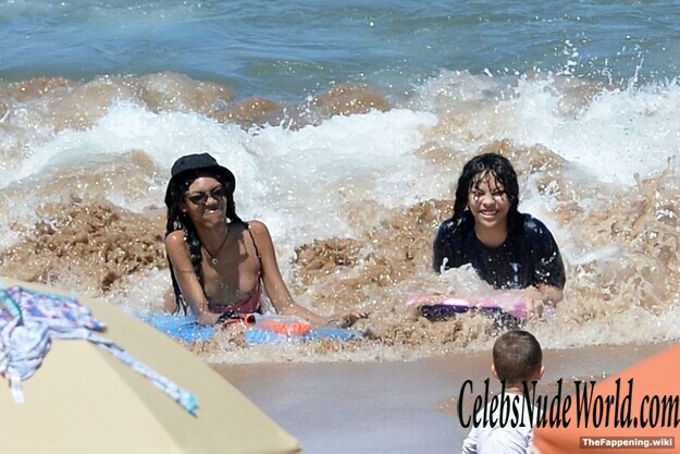 Zola Murphy Nude 198056