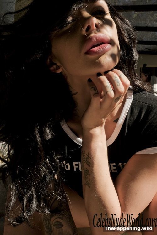 Mercedes Edison Nude 198223