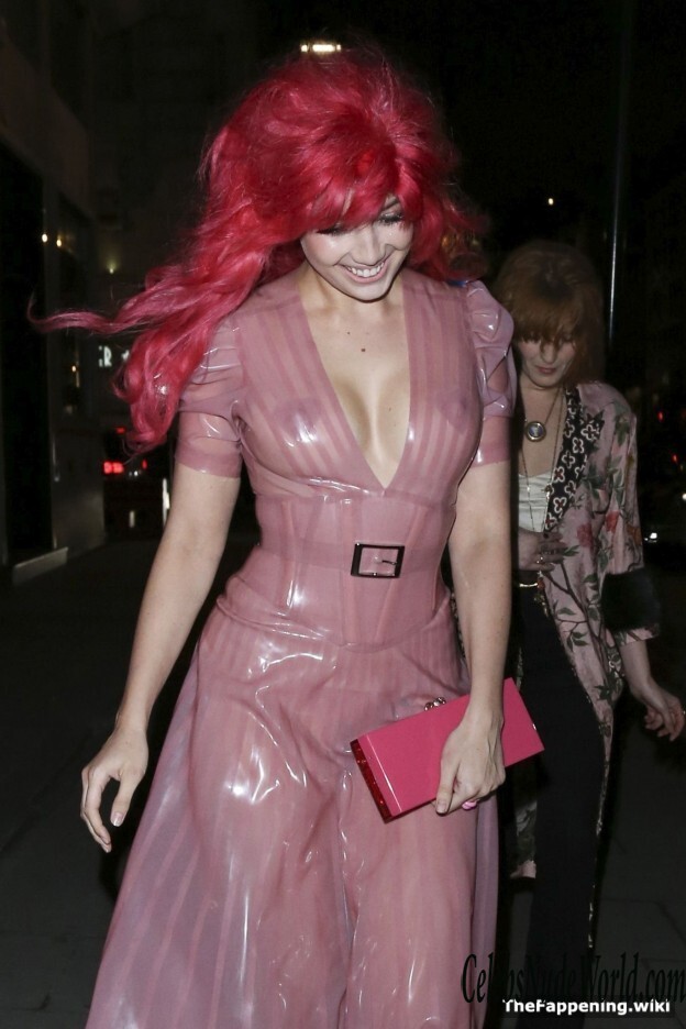 Daisy Lowe Nude 198750