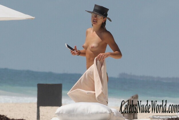 Ashley Hart Nude 199374