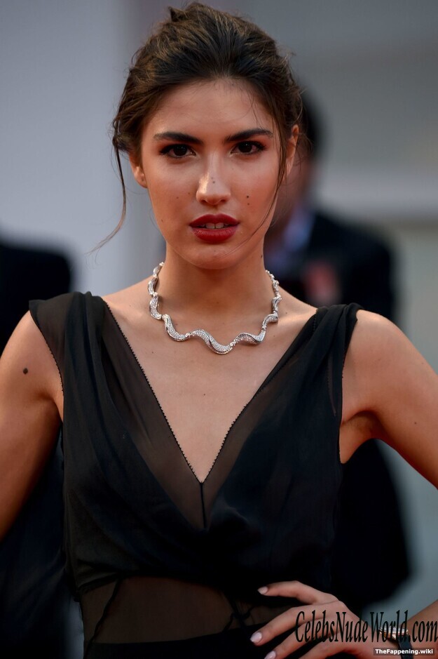 Patricia Manfield Nude 199834