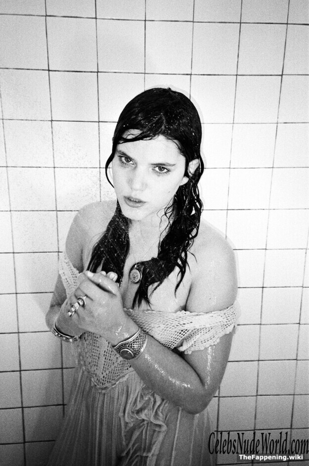 Stephanie Sokolinski Nude 199846