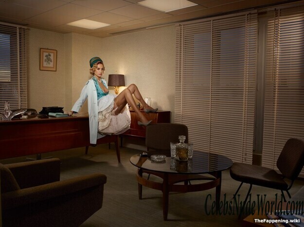 Pauline Lefevre Nude 200109