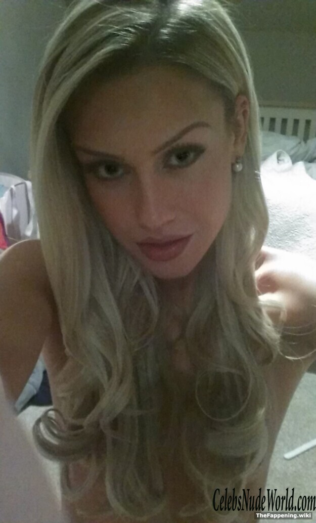 Eilidh Scott Nude 200682