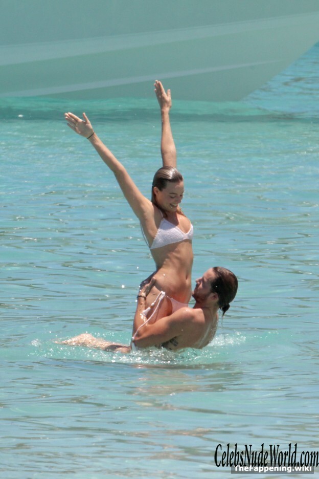 Margot Robbie Nude 200703