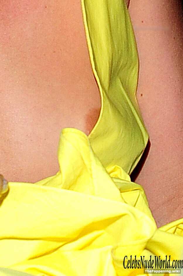 Margot Robbie Nude 200749