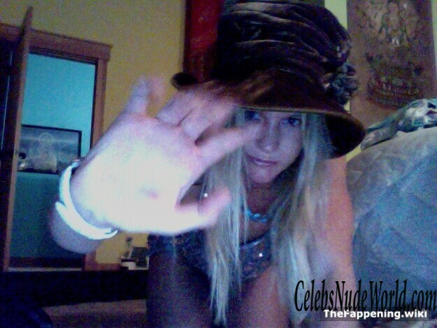 Hannah Teter Nude 200767