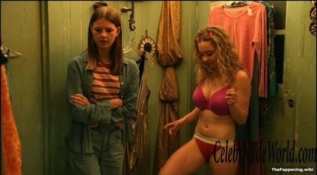 Sydney Sweeney Nude 200819