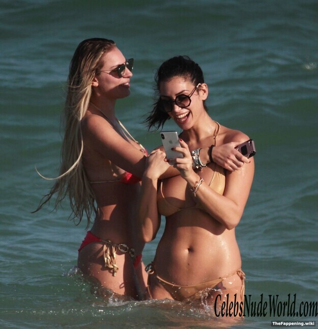 Francesca Brambilla & Livia Canalis Nude 200989