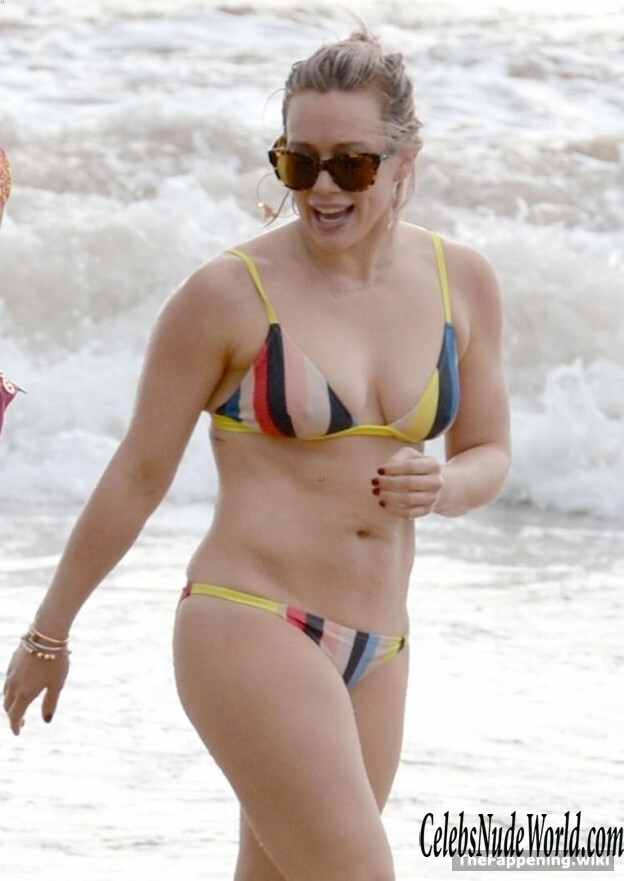 Hilary Duff Nude 201079