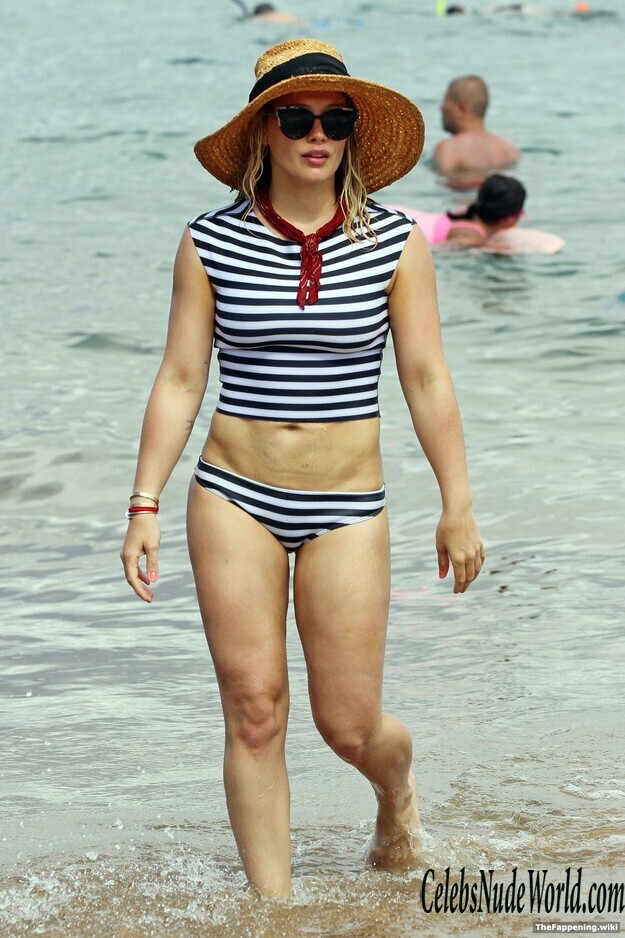 Hilary Duff Nude 201089