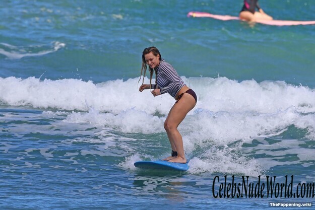 Hilary Duff Nude 201121