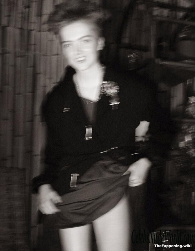 Ruth Bell Nude 201477