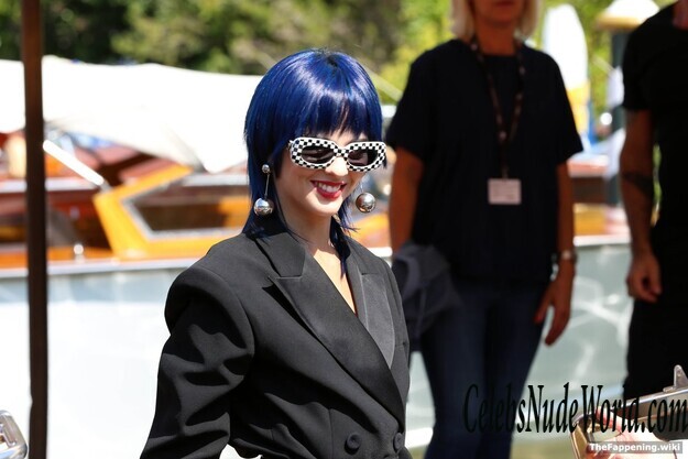 Sita Abellan Nude 201515