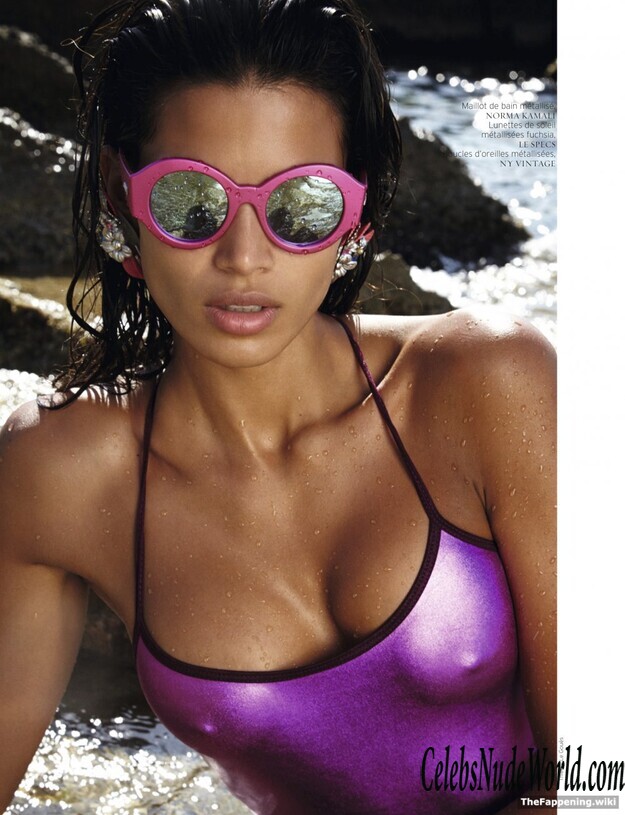 Raica Oliveira Nude 201757