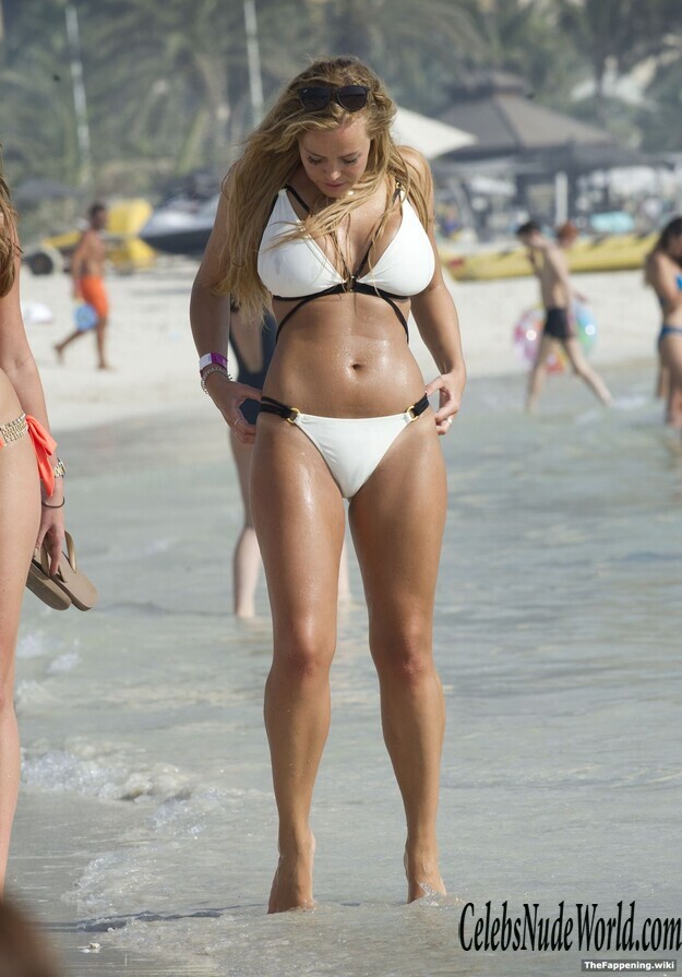 Chloe Meadows Nude 201861