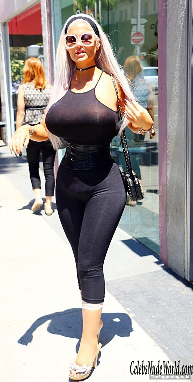 Sophia Wollersheim Nude 202125