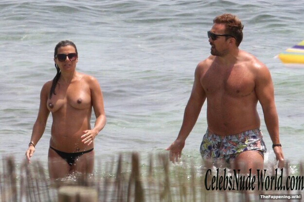 Zoe Hardman Nude 202190