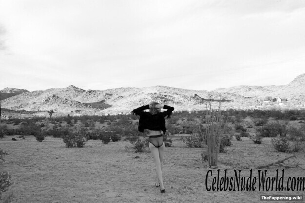 Ashley Smith Nude 202259