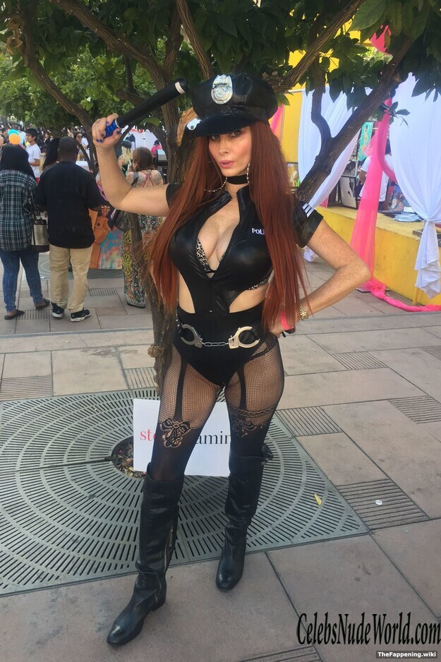 Phoebe Price Nude 202402