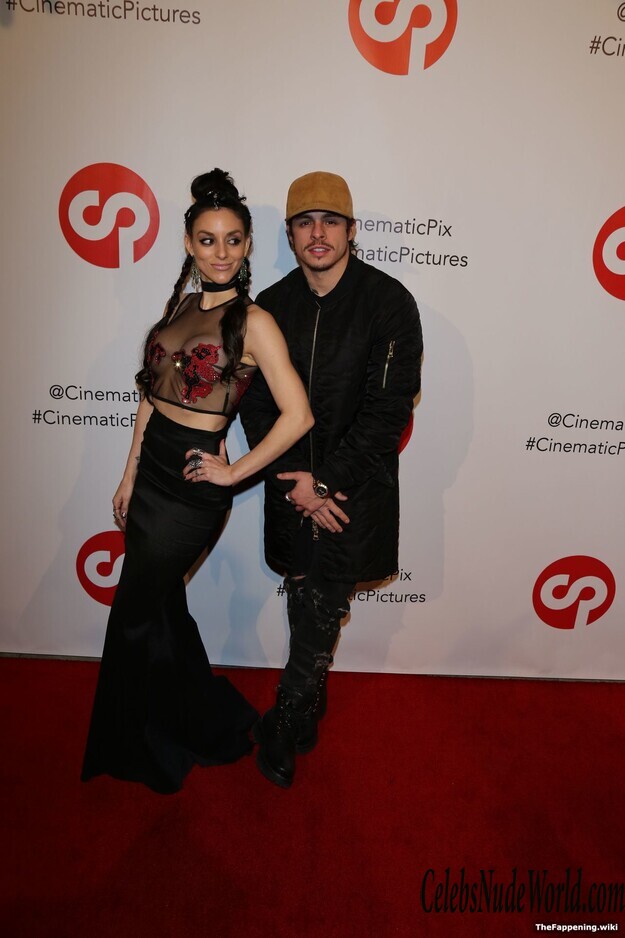 Rachele Royale Nude 202475