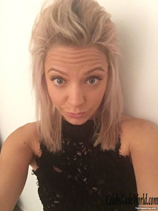 Claire Hutchings Nude 202928