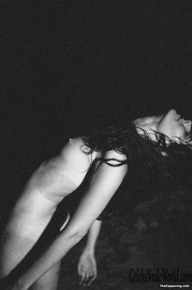 Carly Foulkes Nude 203137