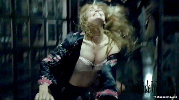 Caity Lotz Nude 203153