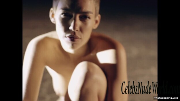 Alina Suggeler Nude 203296