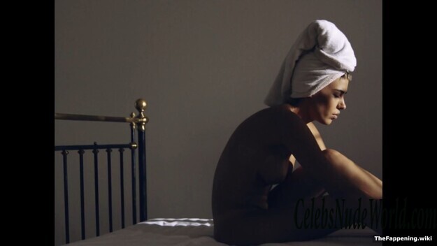 Alina Suggeler Nude 203299