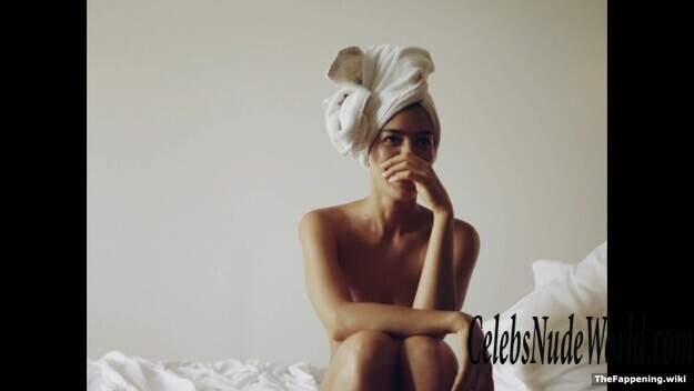 Alina Suggeler Nude 203308