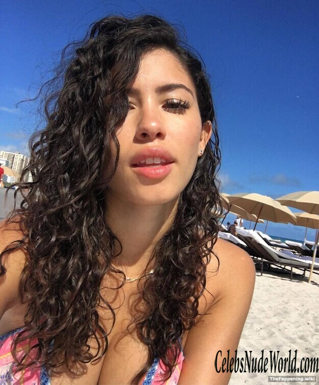 Alexandra Michelle Nude 203365