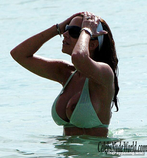 Lucy Becker Nude 203425