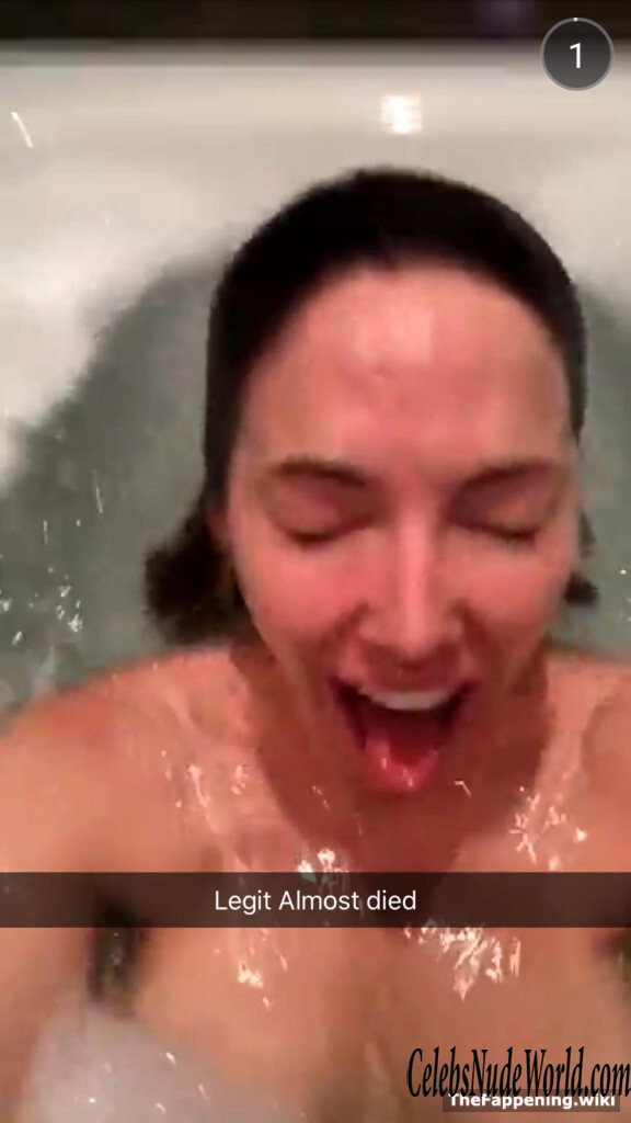 Whitney Cummings Nude 203593