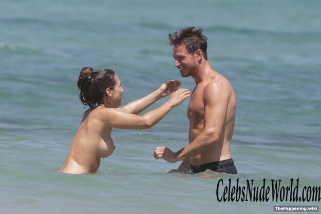 Clea Lacy Juhn Nude 203874