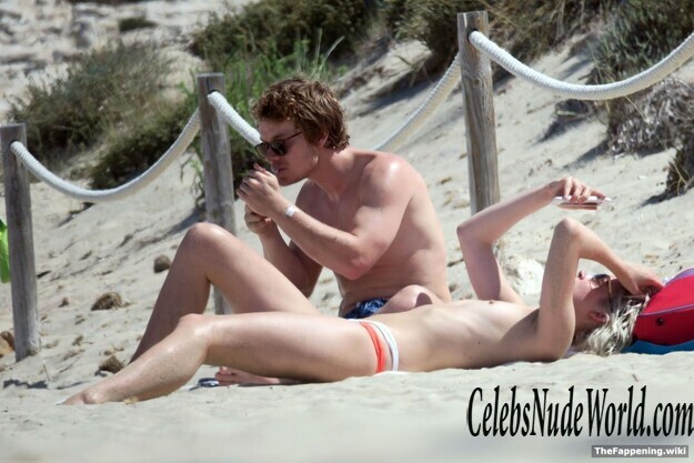 Teliz Alley Nude 204585