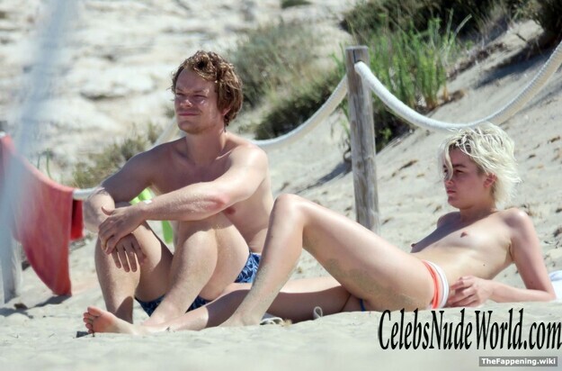 Teliz Alley Nude 204589